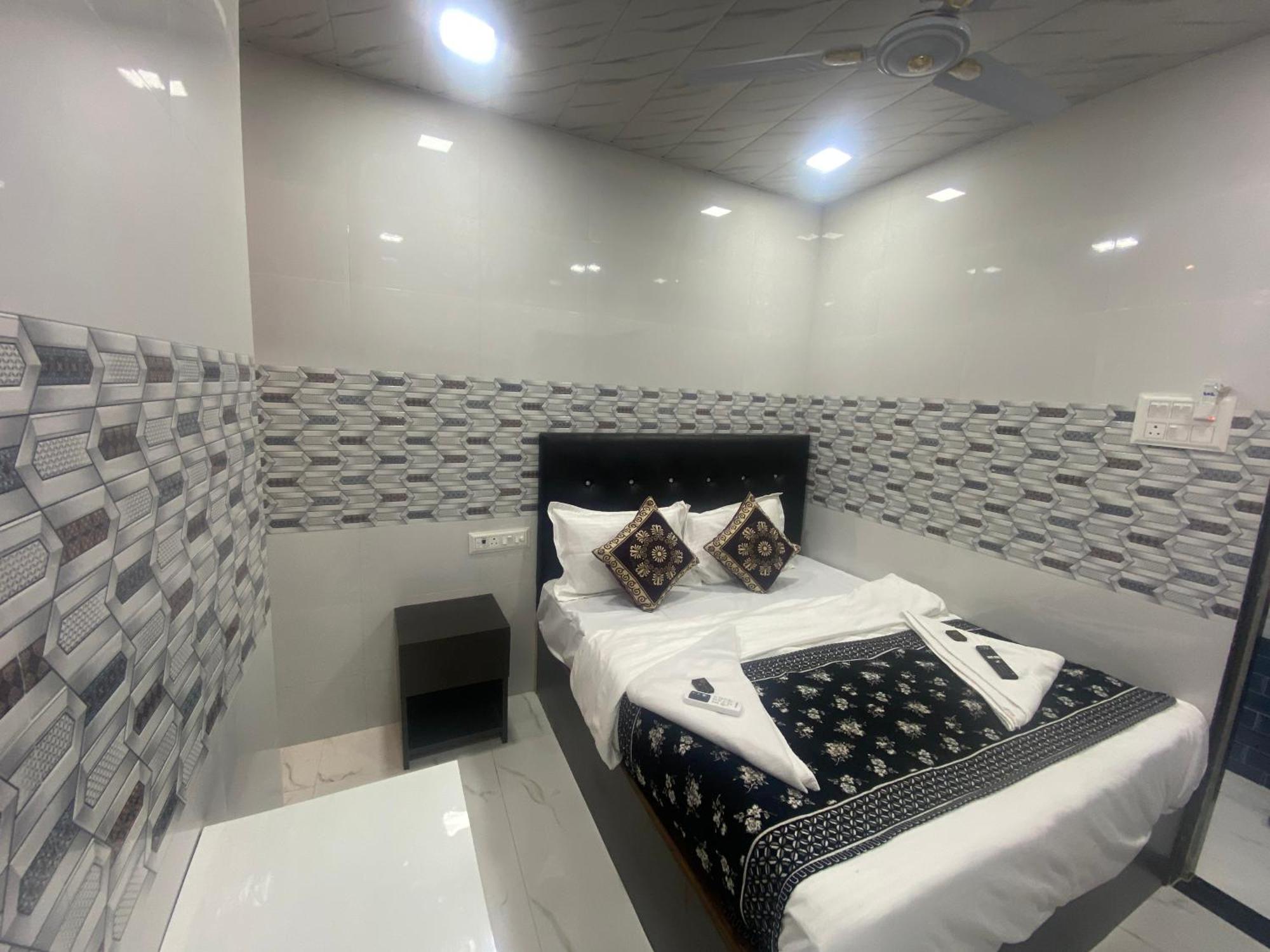 Hotel O Sai Residency Bombaj Zewnętrze zdjęcie